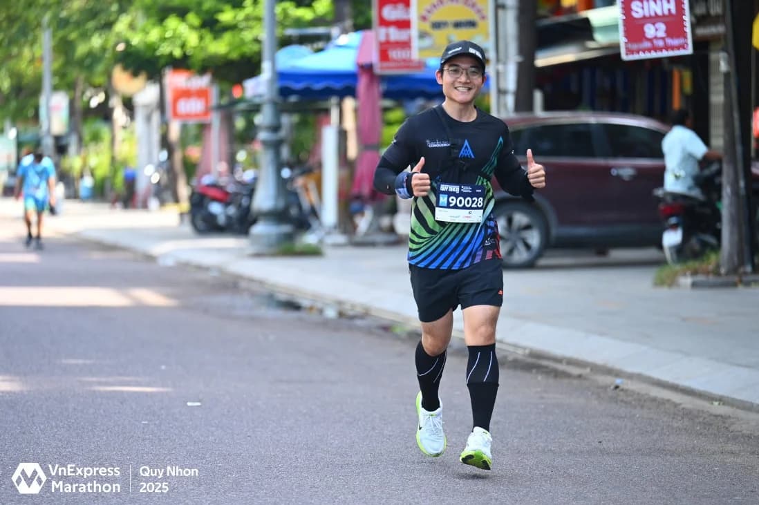 Dan chạy VnExpress Marathon Quy Nhơn